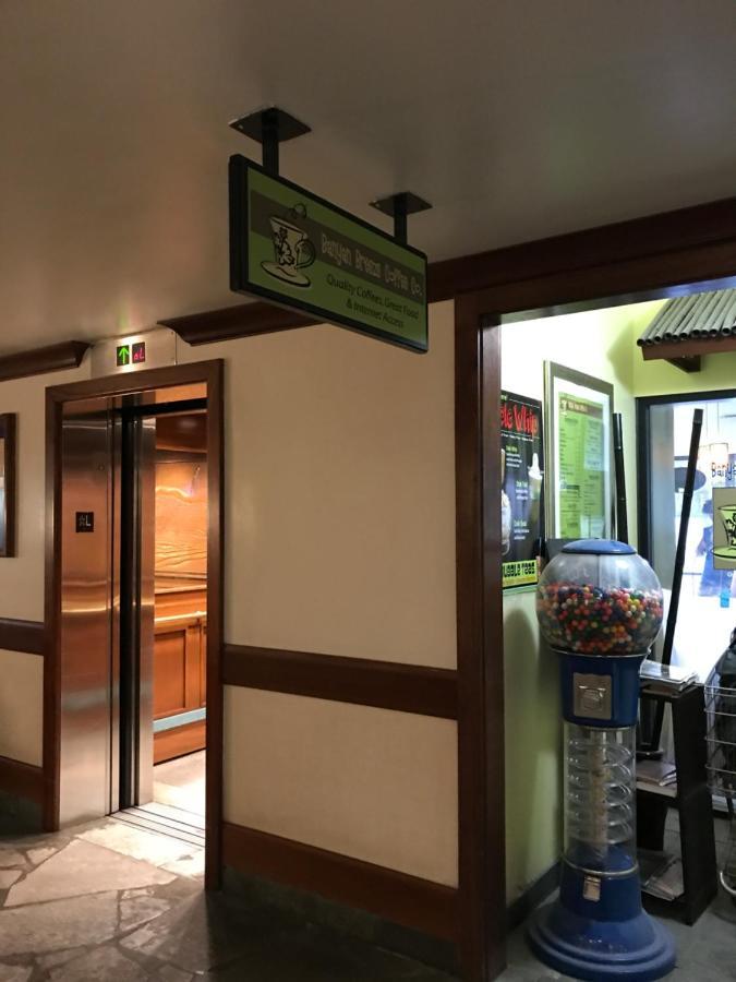 Waikiki Banyan Apartman Honolulu Kültér fotó