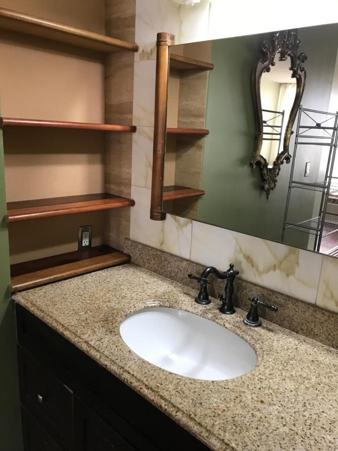 Waikiki Banyan Apartman Honolulu Kültér fotó